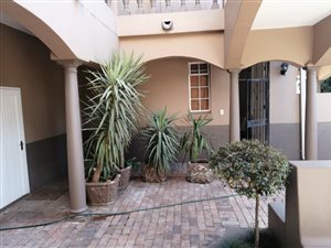 3 Bed Flat in Riviera