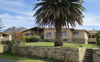 4 Bedroom House in Kleinmond