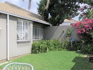 3 Bed Townhouse in Sundowner