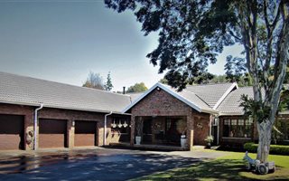 4 Bedroom House in Oak Park