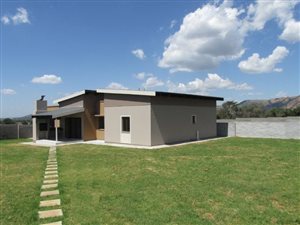 3 Bed House in Geelhoutpark