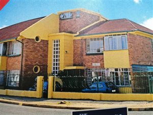 1.5 Bed Flat in Rosettenville