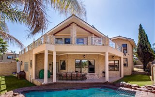5 Bedroom House in Kyalami Estate