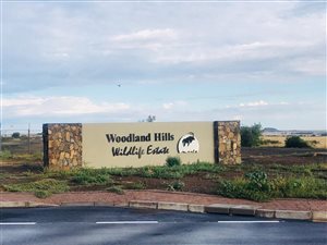 1000 m² Land available in Woodland Hills