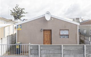 2 Bedroom House in Scottsdene