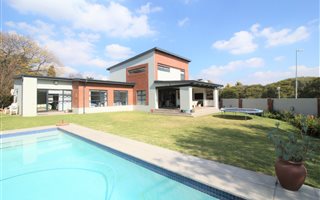 4 Bedroom House in Gallo Manor