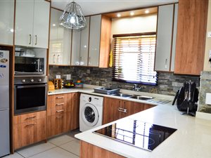 2 Bed Townhouse in Monavoni