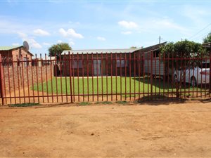 2 Bedroom House in Ikageng