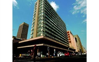 Bachelor apartment in Johannesburg Central