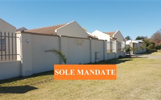 2 Bedroom Townhouse in Piet Retief