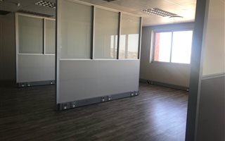 321 m² Office Space in Irene
