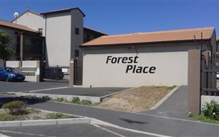 2 Bedroom Apartment in Parklands