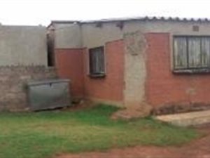 1 Bedroom House in Bram Fisherville
