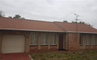 2 Bedroom House in Dalpark