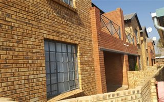 2 Bedroom Townhouse in Golf Park