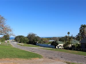 759 m² Land available in East Bank
