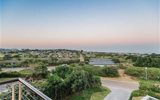 3 Bedroom House in Brettenwood Coastal Estate