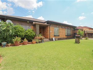 3 Bed House in Elsburg