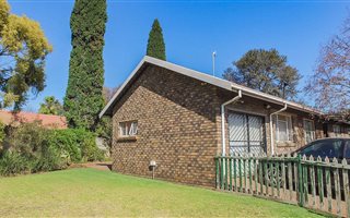 1 Bedroom Flat in Wierda Park