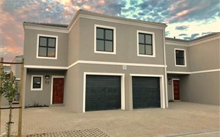 3 Bedroom Duplex in Parklands North