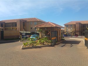 2 Bed Apartment in Montana Park