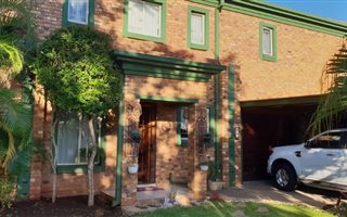 3 Bedroom Apartment in Brits Central