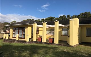 3 Bedroom House in Charlo