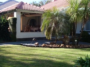 4 Bed House in Waterkloof Ridge