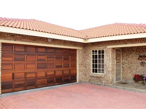 3 Bed House in Flimieda