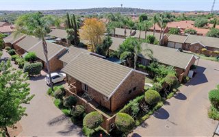 2 Bedroom Simplex in Highveld