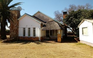 3 Bedroom House in Stefanopark