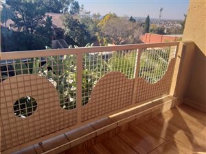 2 Bed Townhouse in Paulshof