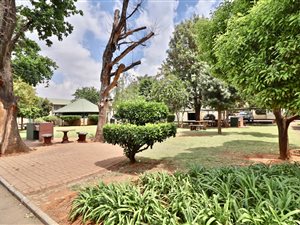 2 Bed Apartment in Beyers Park