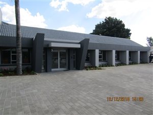 155 m² Commercial space in Brackenhurst