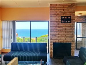 4 Bedroom House in Dana Bay