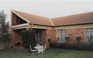 3 Bedroom Townhouse in Moreleta Park