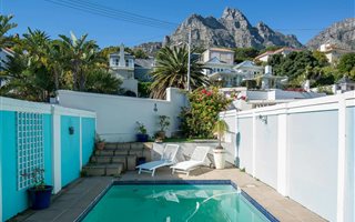 3 Bedroom Townhouse in Camps Bay