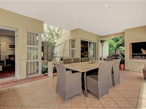 3 Bed Cluster in Melrose North