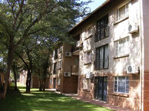 2 Bed Apartment in Onverwacht