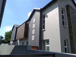 4 Bed House in Waterkloof Ridge