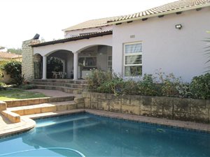 3 Bed House in Sterrewag