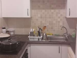 1 Bed Apartment in Honeydew Manor