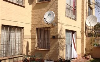 3 Bedroom Townhouse in Azaleapark