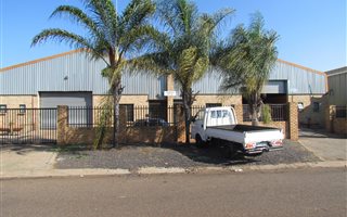 500 m² Industrial space in Rosslyn