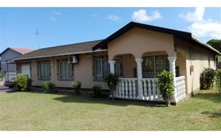 4 Bedroom House in Woodlands