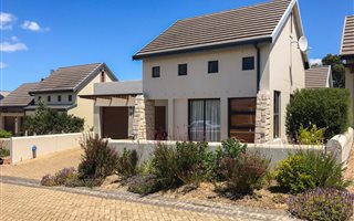 3 Bedroom House in Schonenberg Estate
