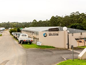 1750 m² Industrial space in Uvongo