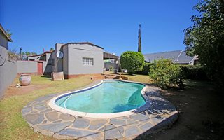3 Bedroom House in Bordeaux