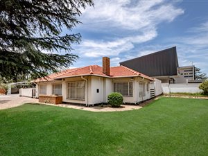 3 Bed House in Rhodesfield