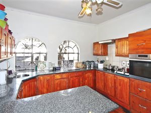 3 Bed House in Orange Grove